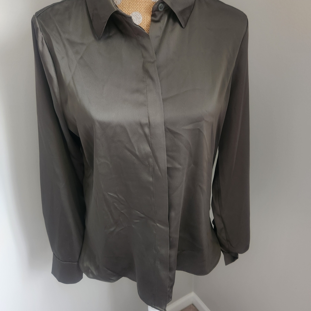 a new day Olive Gray Long-Sleeve Button-Front Shirt